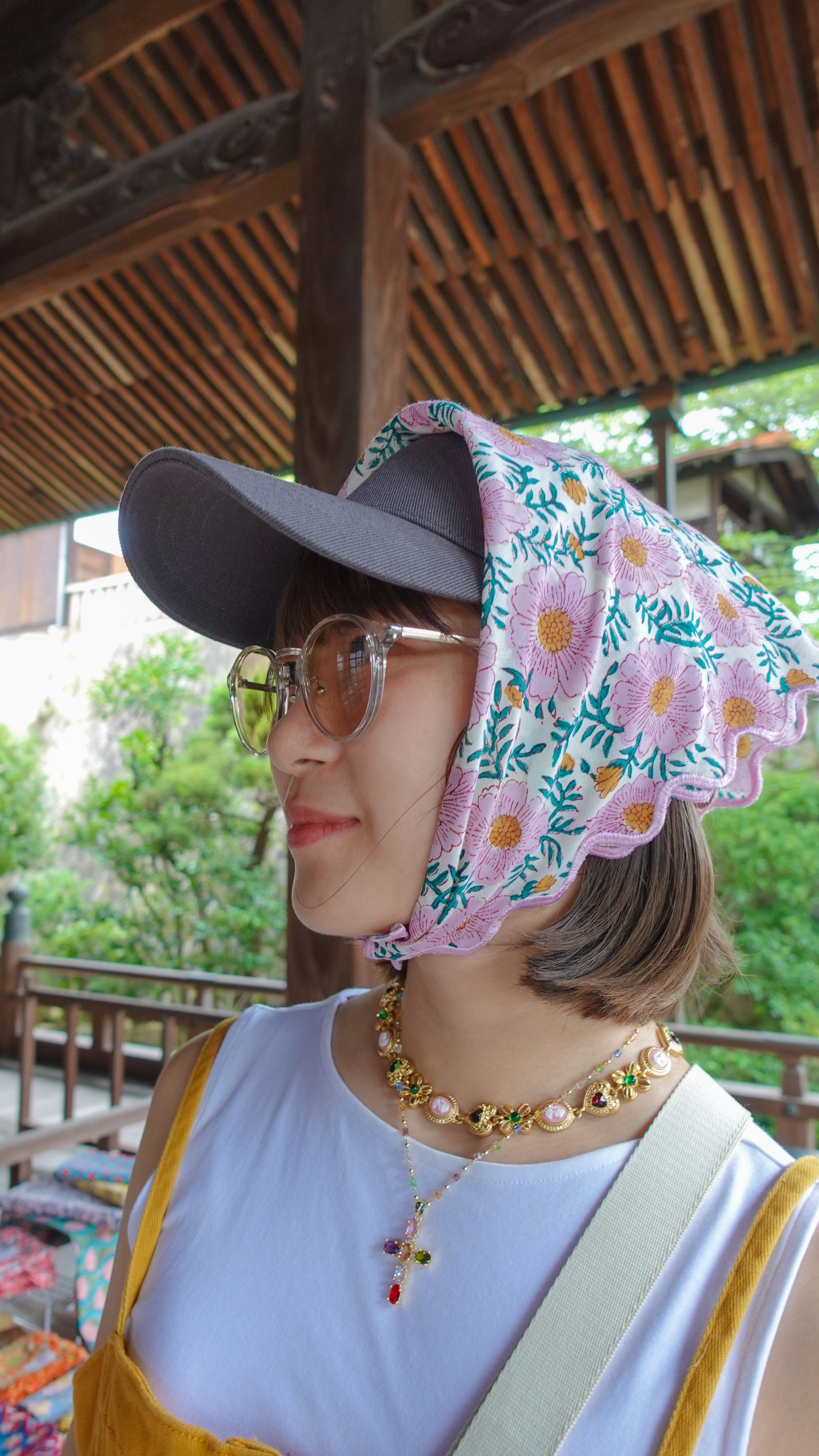 ブロックプリント ウェーブ刺繍ハンカチ Daisy