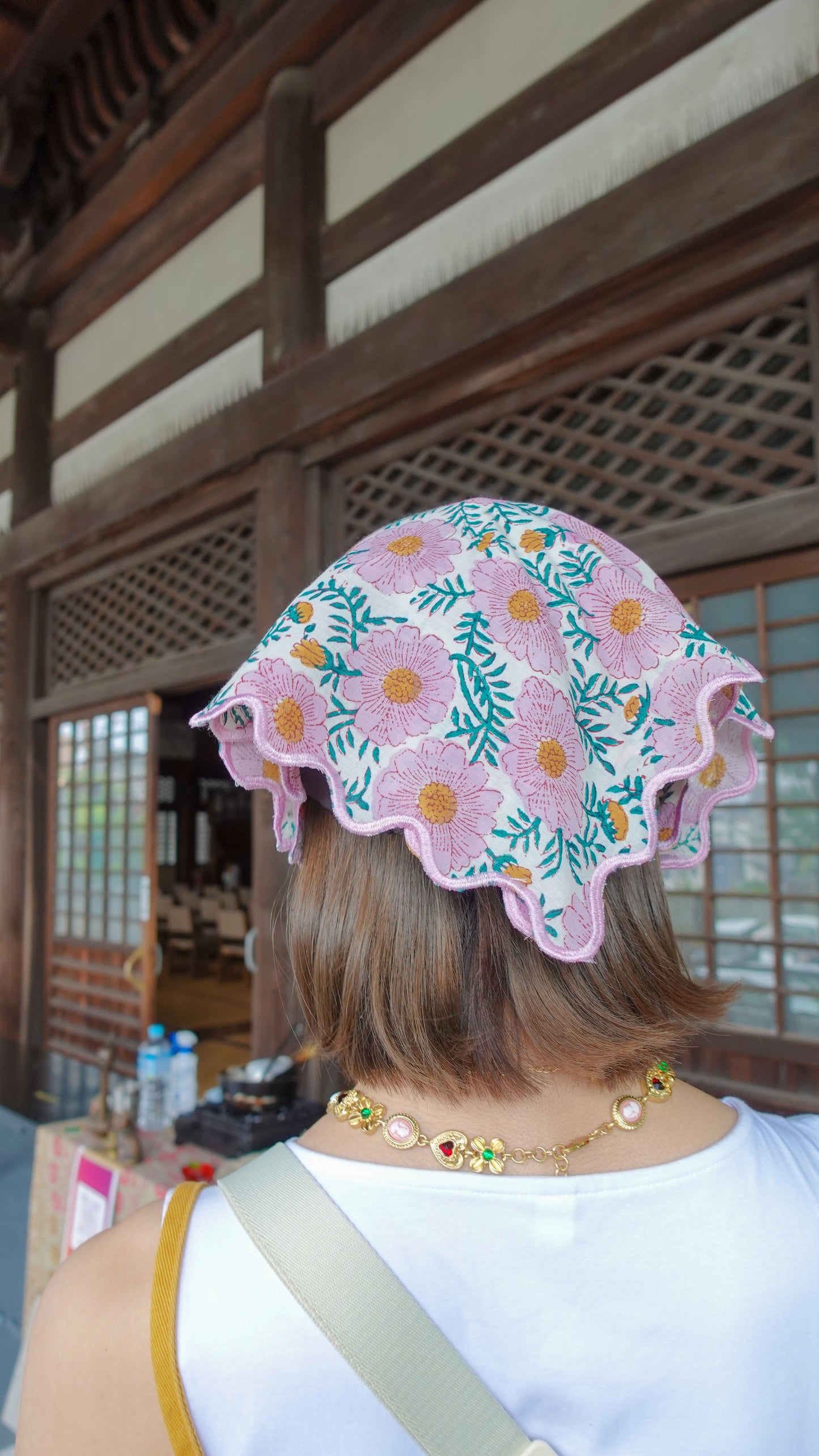 ブロックプリント ウェーブ刺繍ハンカチ Daisy