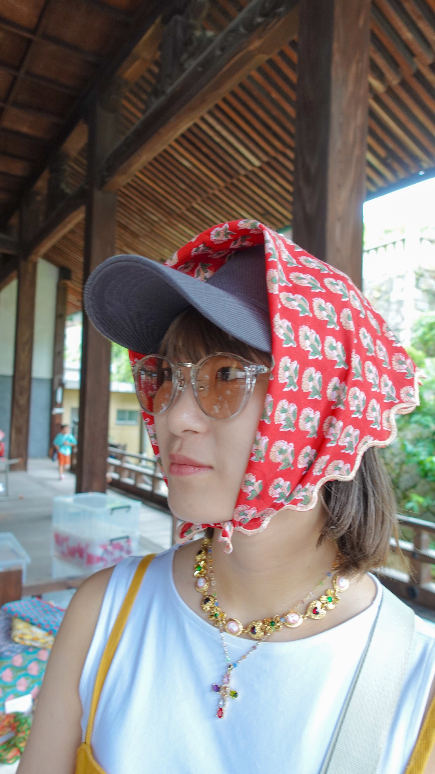 ブロックプリント ウェーブ刺繍ハンカチ Geranium