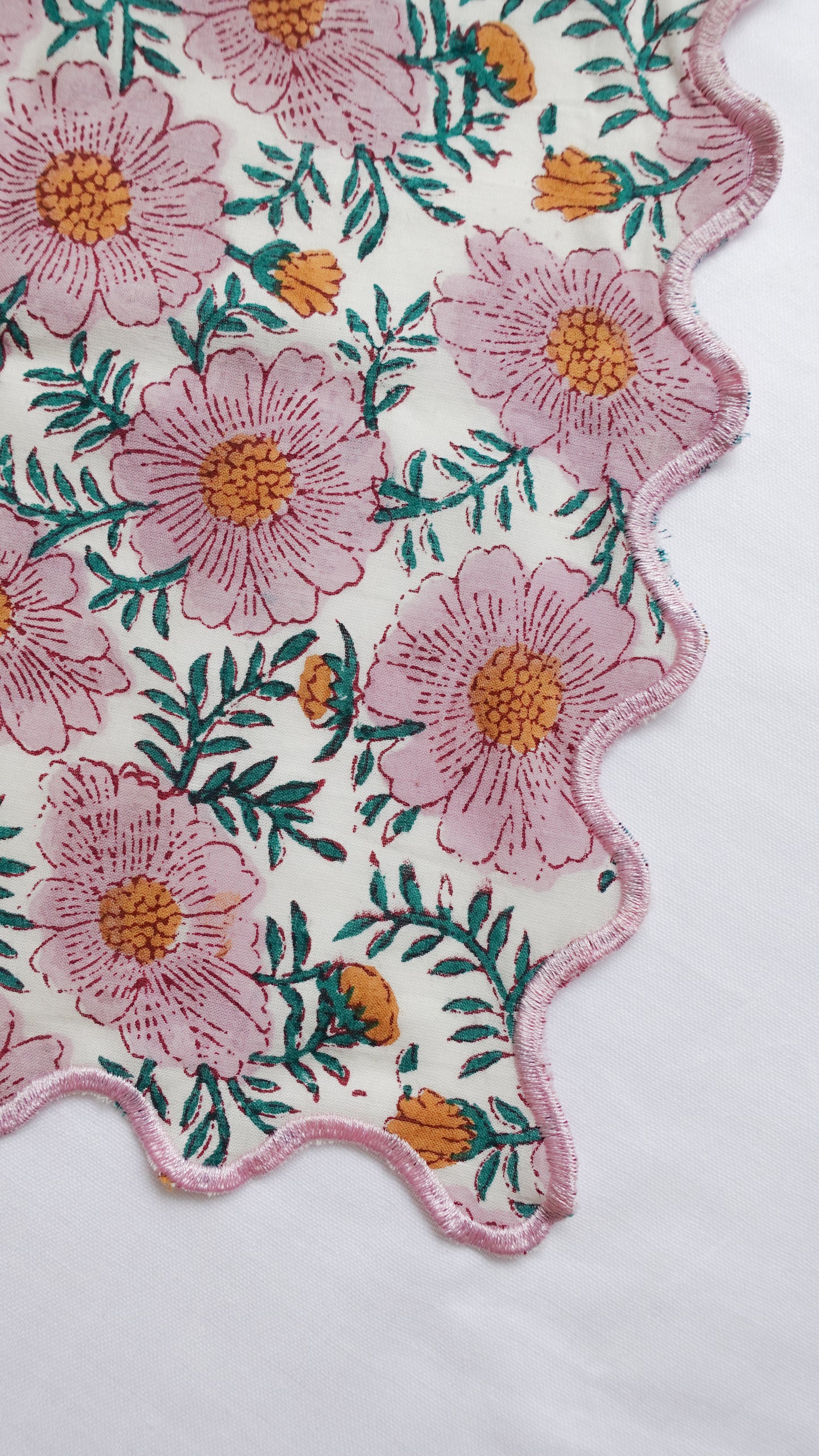 ブロックプリント ウェーブ刺繍ハンカチ Daisy