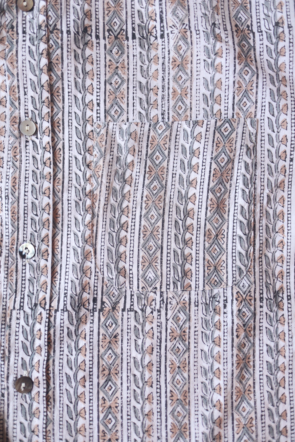 ブロックプリント ユニセックス ロングスリーブシャツ Elegant stripe