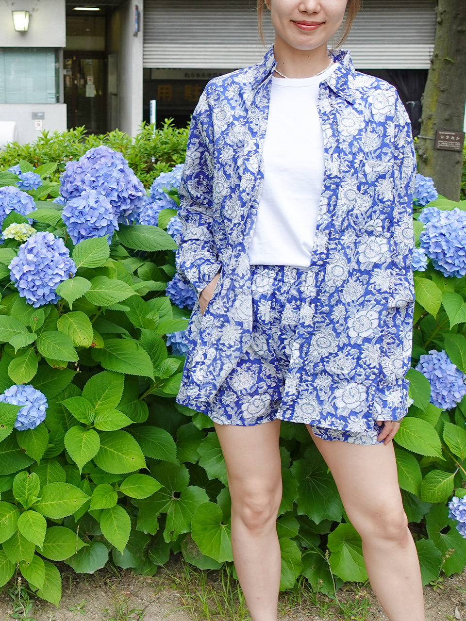 ブロックプリント ユニセックス ロングスリーブシャツ Cobalt blue