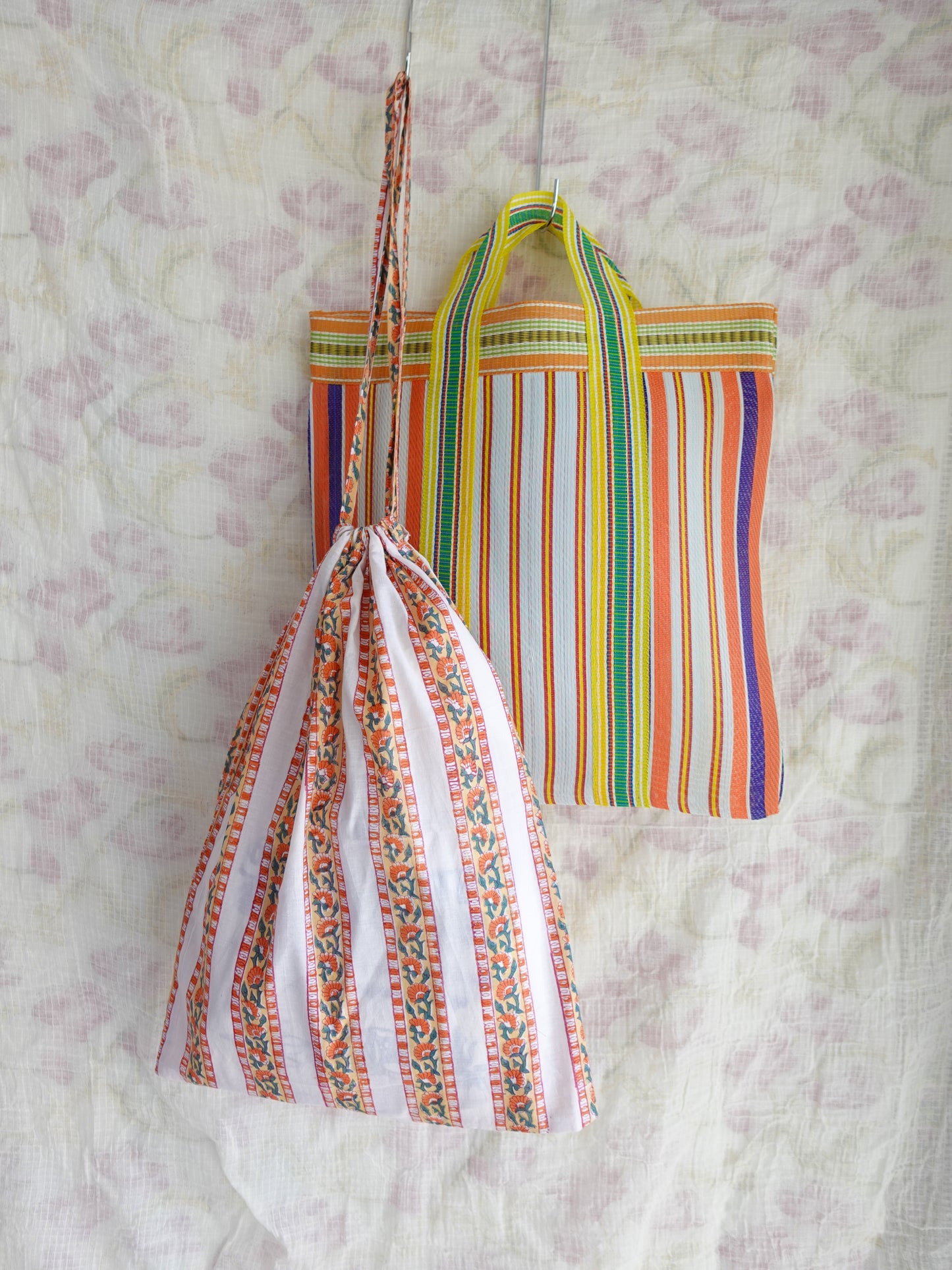 【orange stripe】ストライプナイロンマルシェバッグwithブロックプリント巾着