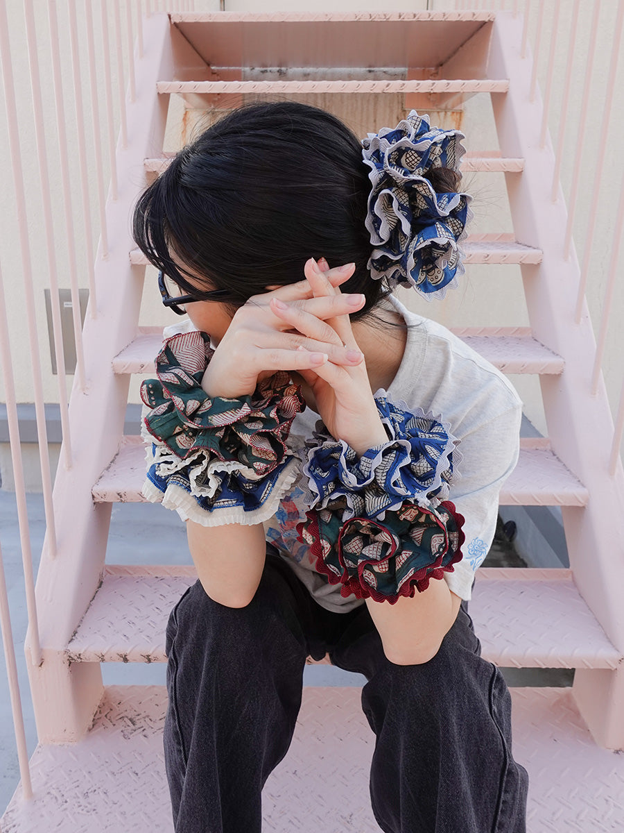 Big Scrunchie-Neela wave