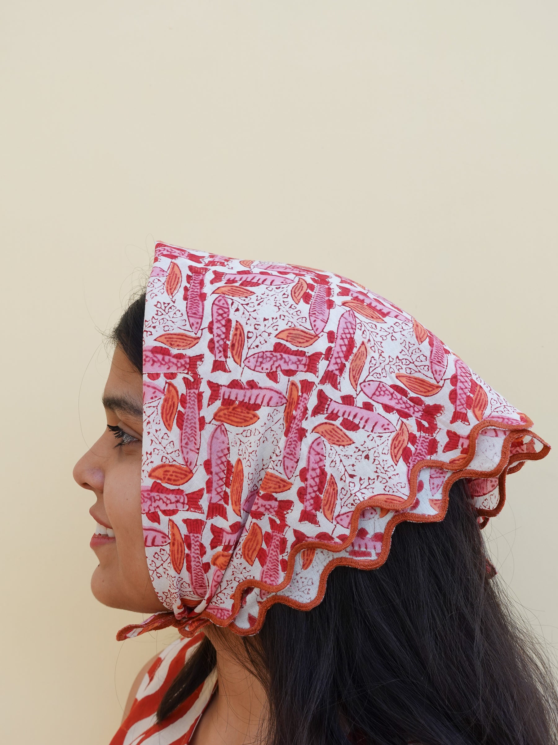 Wave Embroidered Handkerchief | sakana sakana sakana