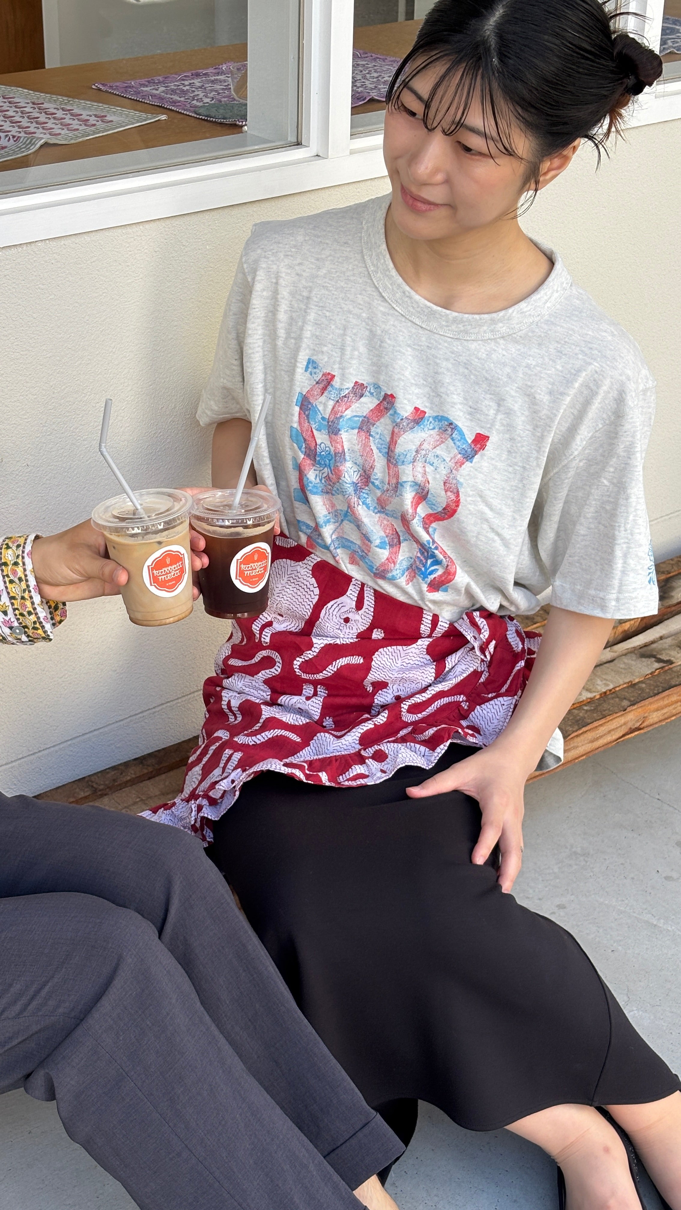 Round Frill Scarf Tiger Red