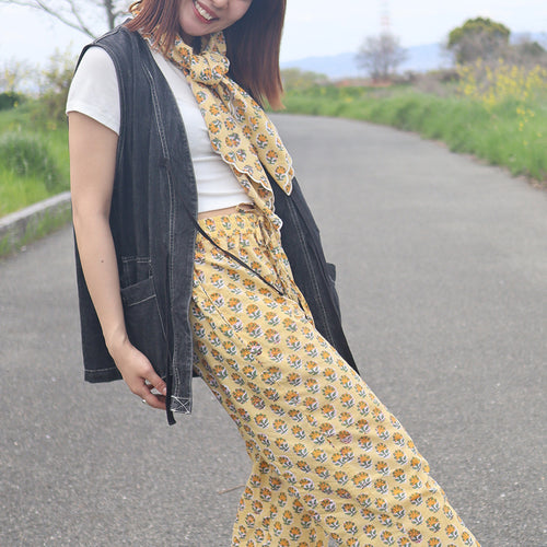 Embroidered Scarf【90×90cm】Yellow