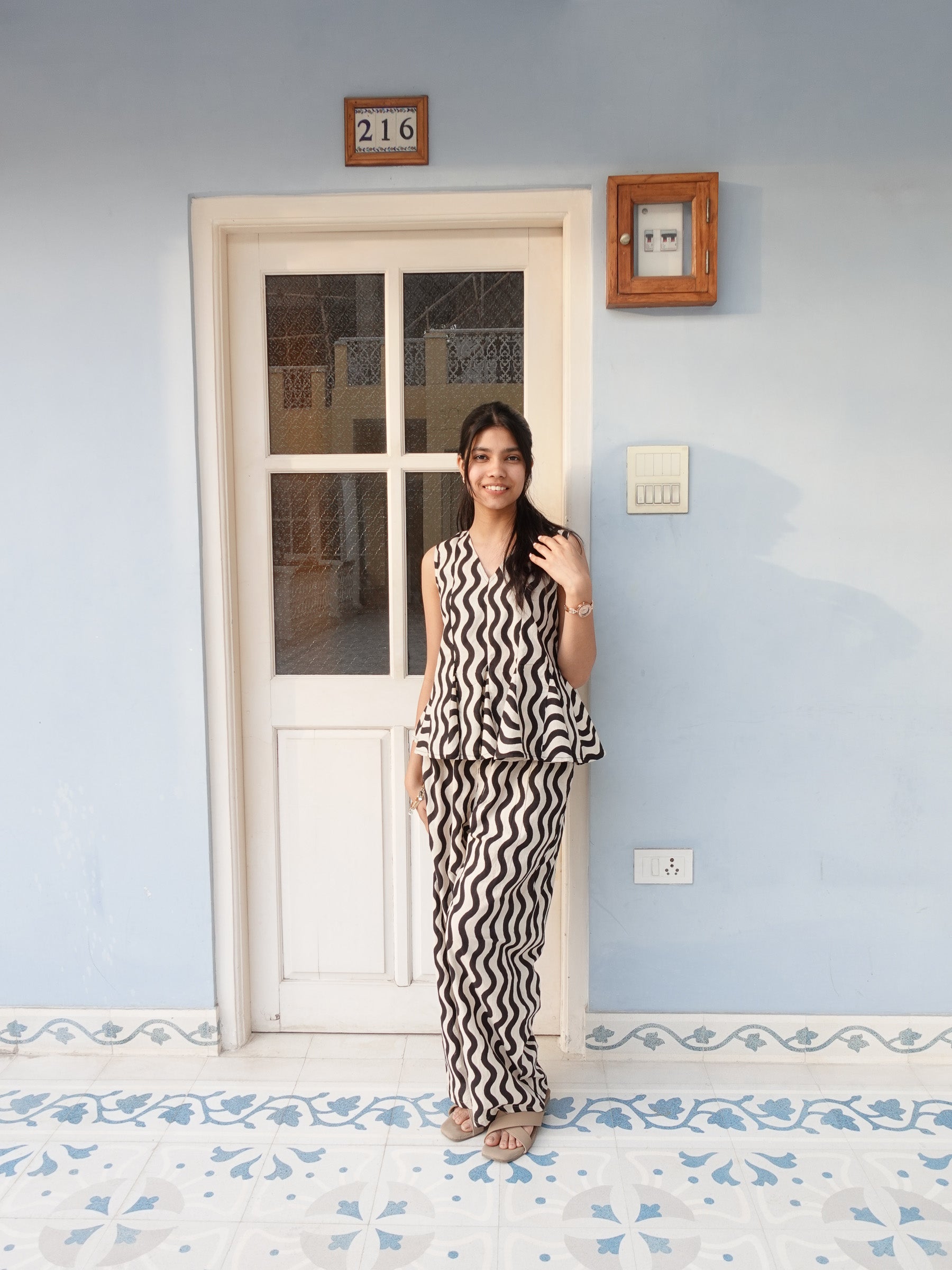 Unisex Easy Pants | Wavy Black