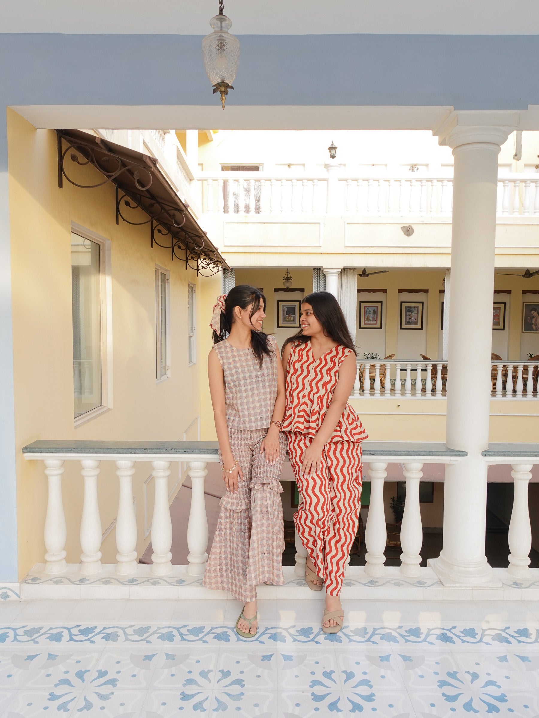 Wavy Panel Top | Red