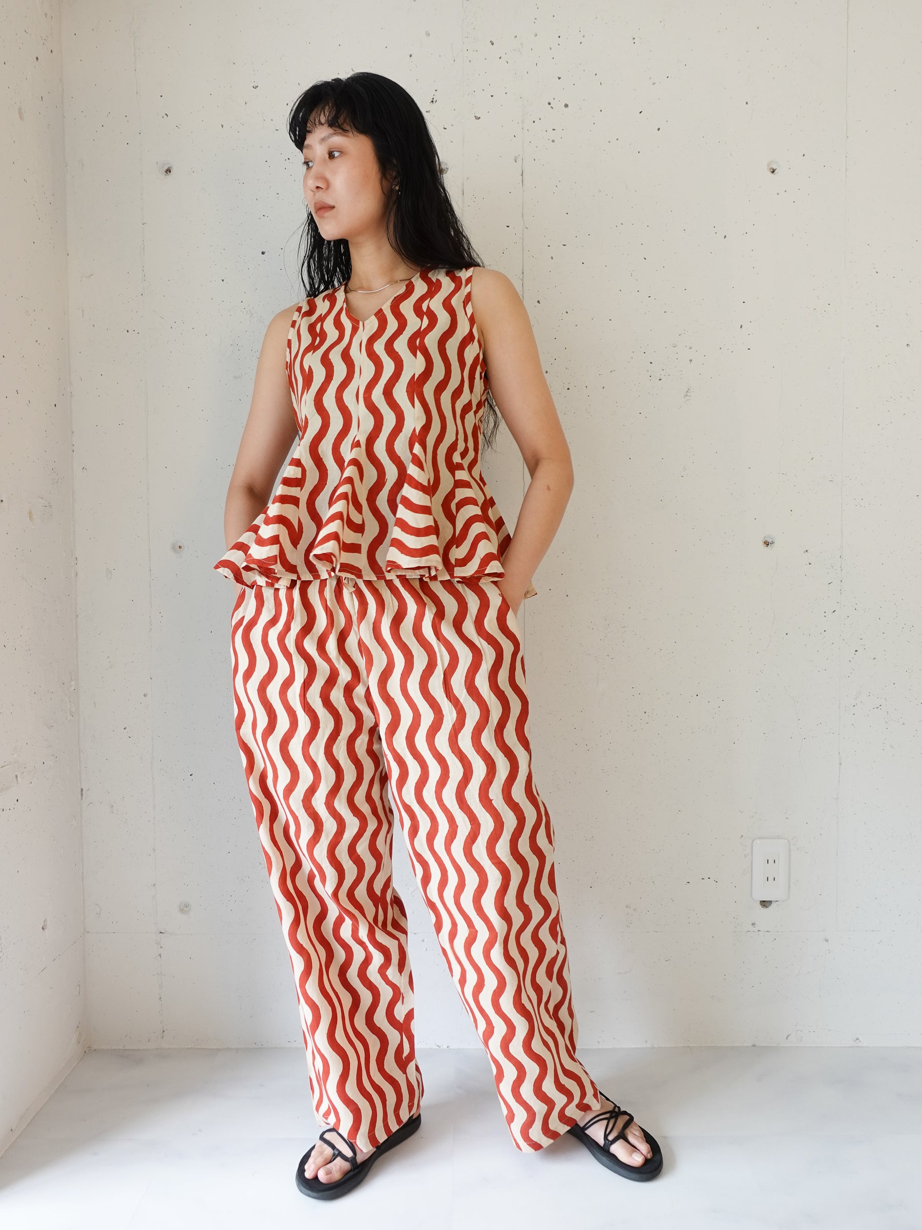 Wavy Panel Top | Red