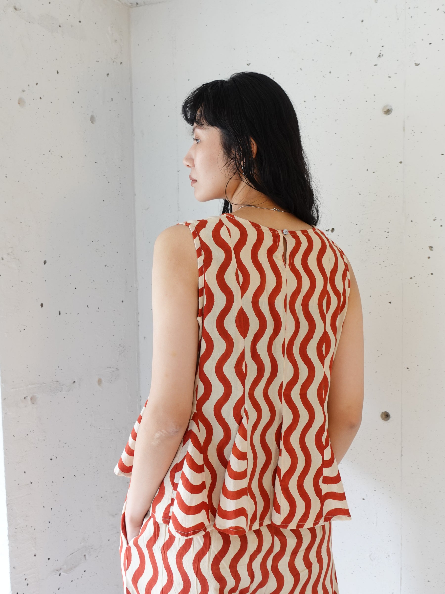 Wavy Panel Top | Red
