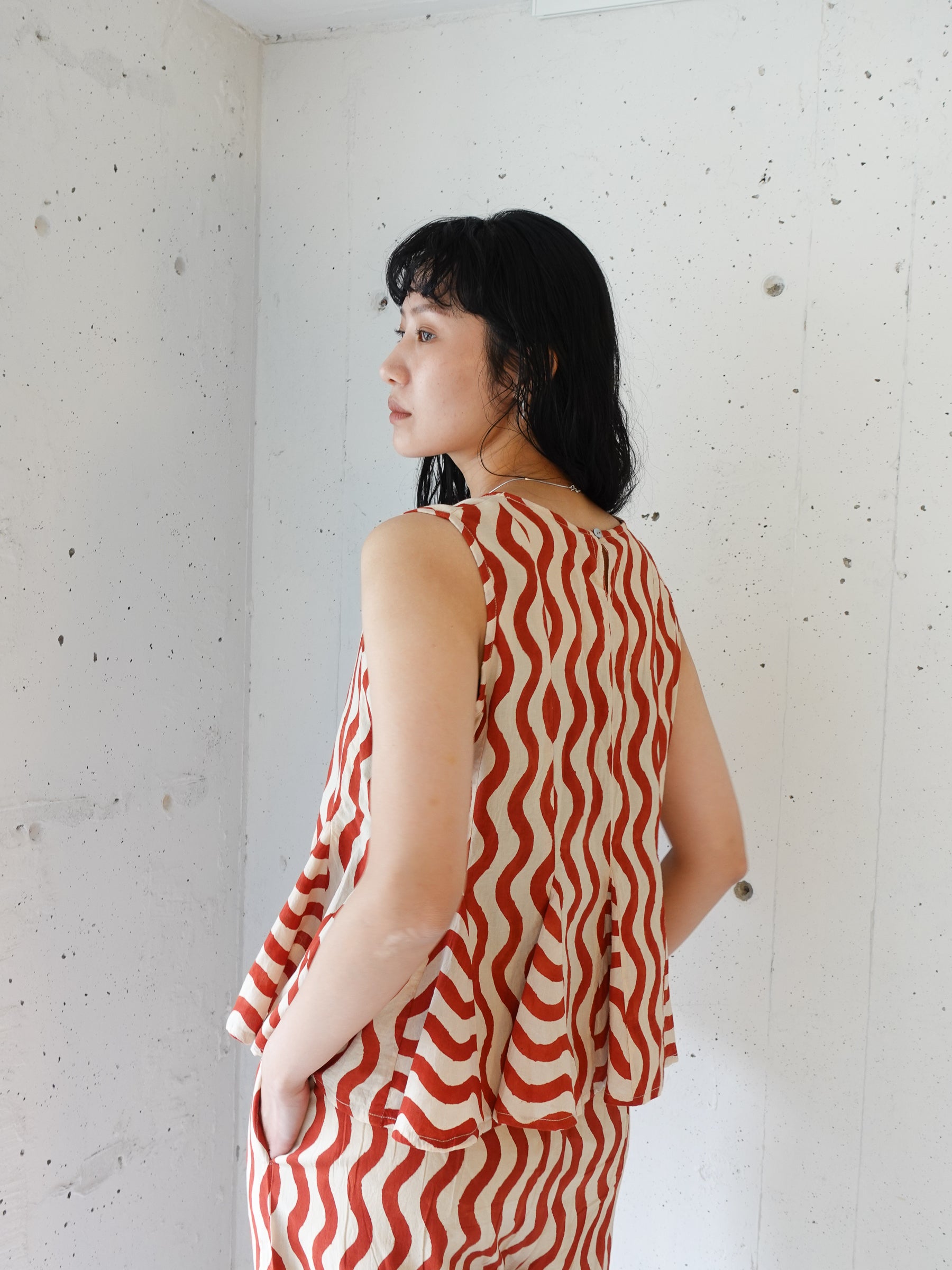 Wavy Panel Top | Red